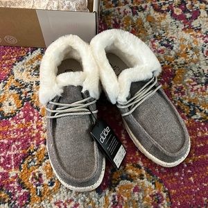 Women’s Hey Dudes *Brand New*